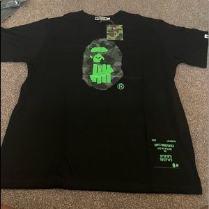 A green bathing ape shirt never worn xl shirt